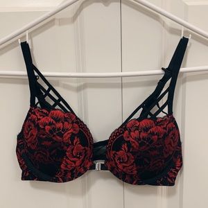 👙La Senza Beyond Sexy Push Up Bra
